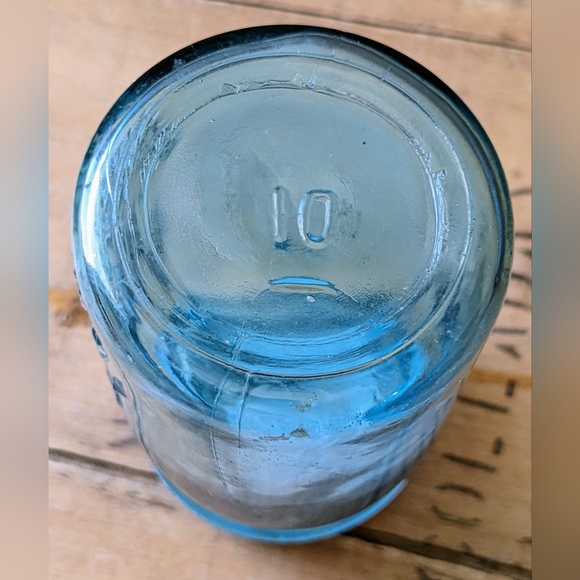 Antique 1913 Ball Perfect Aqua Mason Jar W Metal Lid #10 - Picture 6 of 9